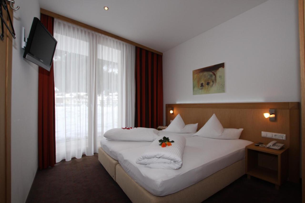 Hotel Garni Panorama Ischgl Bagian luar foto